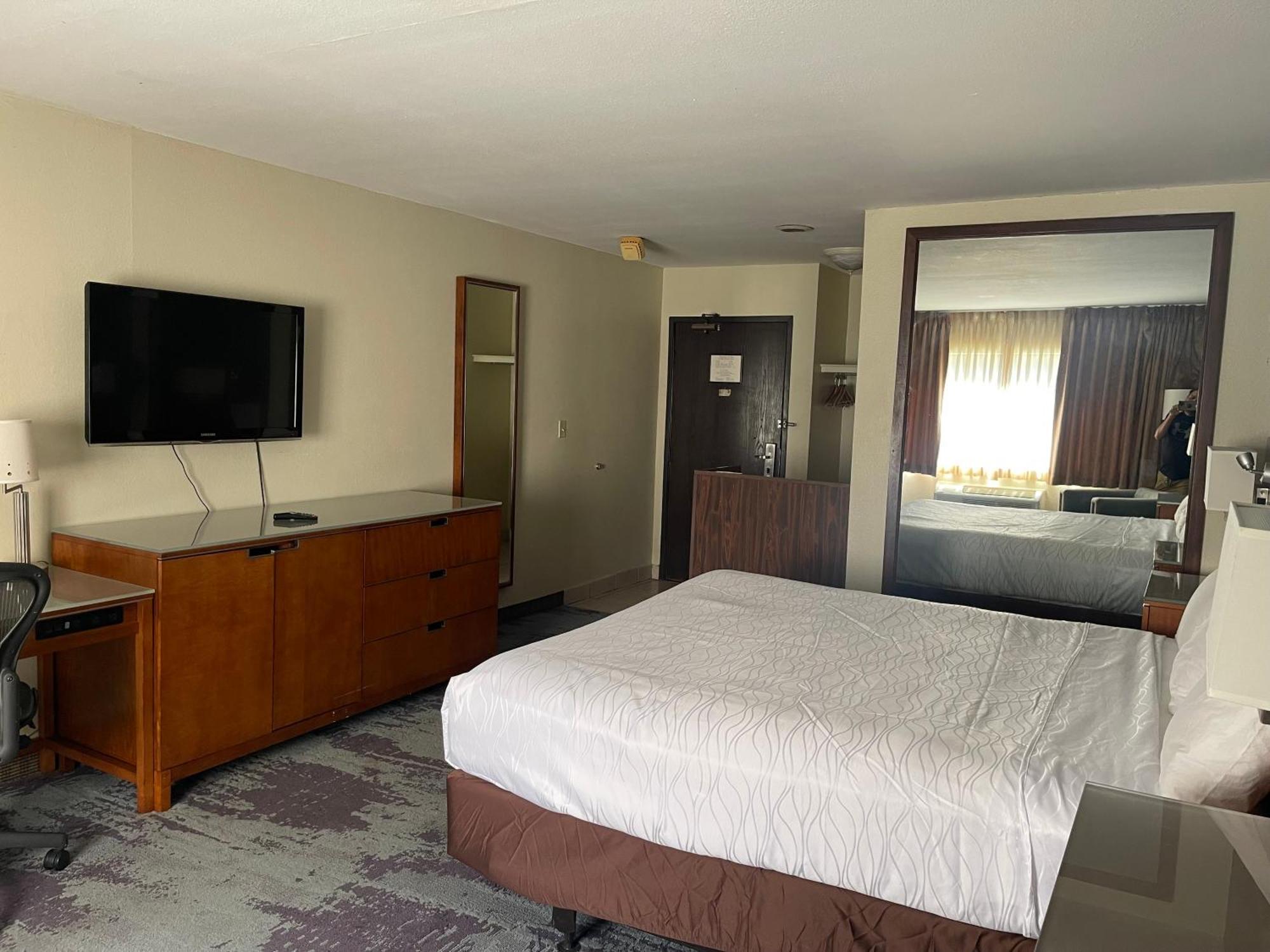 Portside Inn & Suites Los Angeles Bagian luar foto