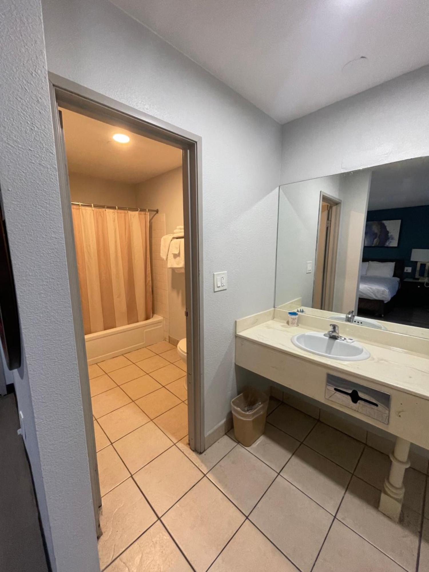 Portside Inn & Suites Los Angeles Bagian luar foto