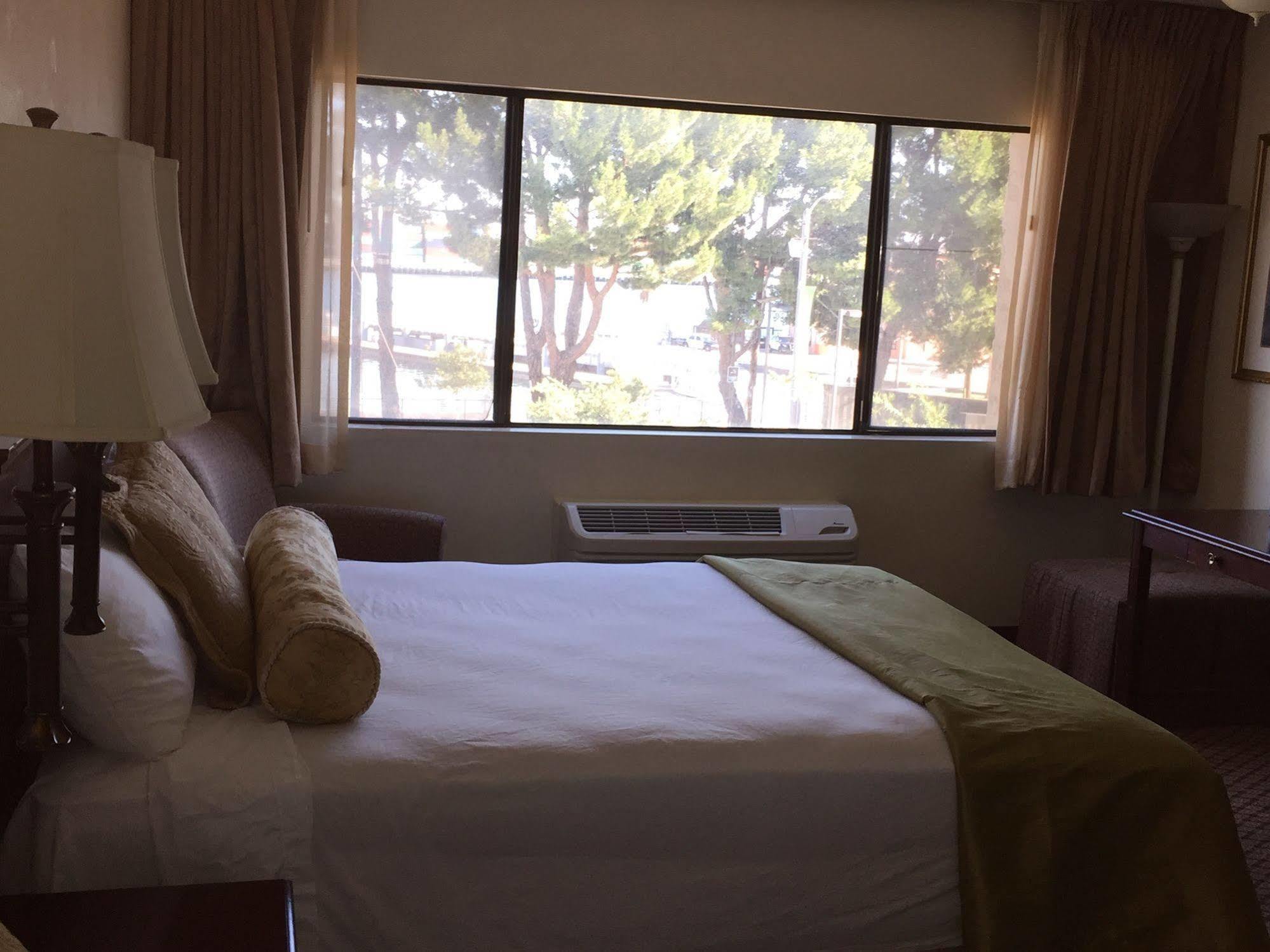 Portside Inn & Suites Los Angeles Bagian luar foto